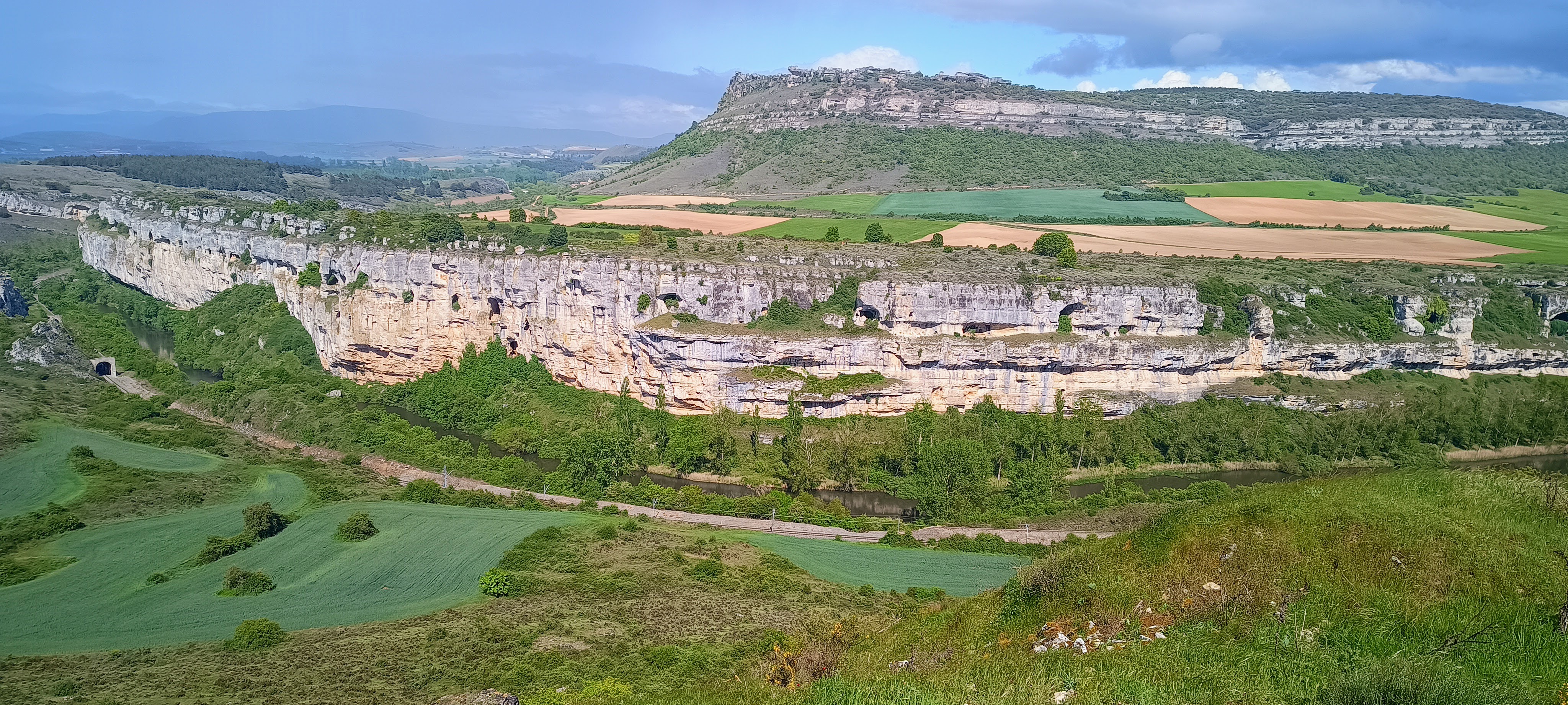 Vista del Cañón de la Horadada desde el monte Cilda